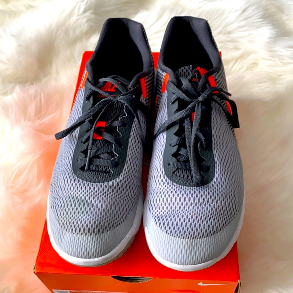 Nike Flex Experience RN6